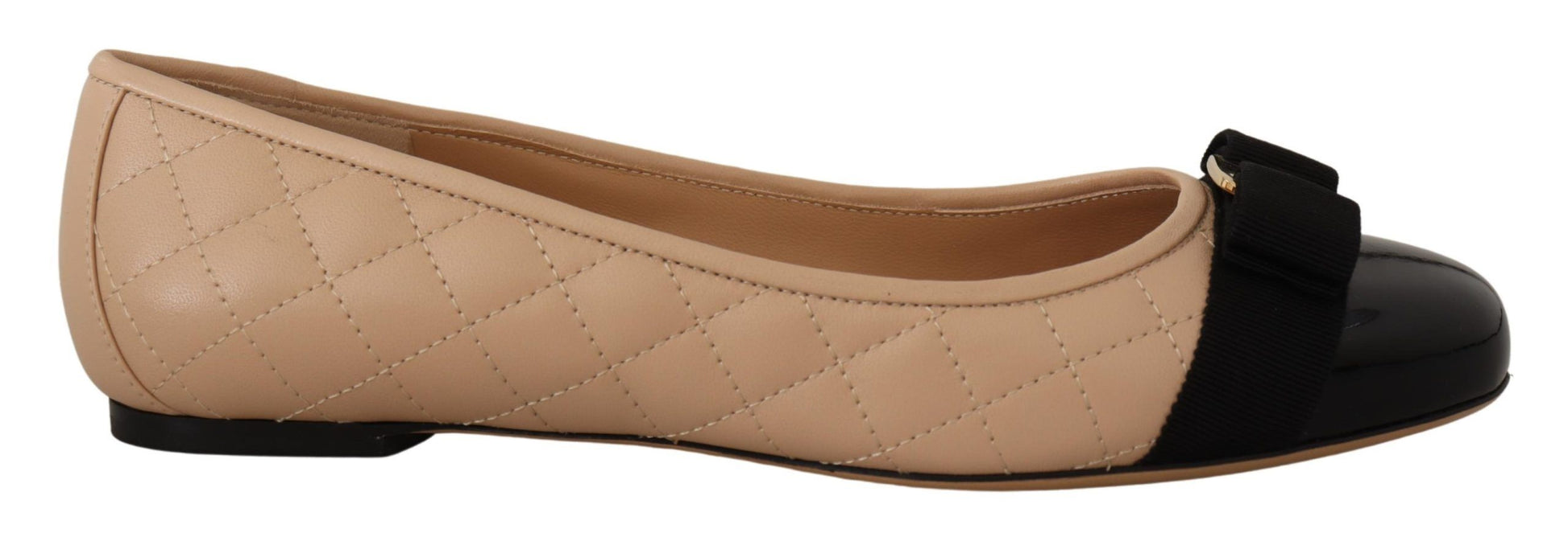 Elegant Quilted Leather Flats - Chic Dual-Tone Design - GlamHub Luxury and Icon Brand Clothing