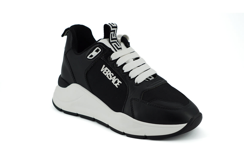 Elegant Monochrome Leather Sneakers - GLAMHUB BOUTIQUE 