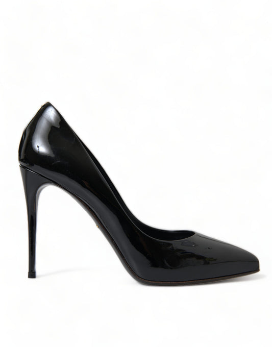 Elegante schwarze Lack-Stilettos