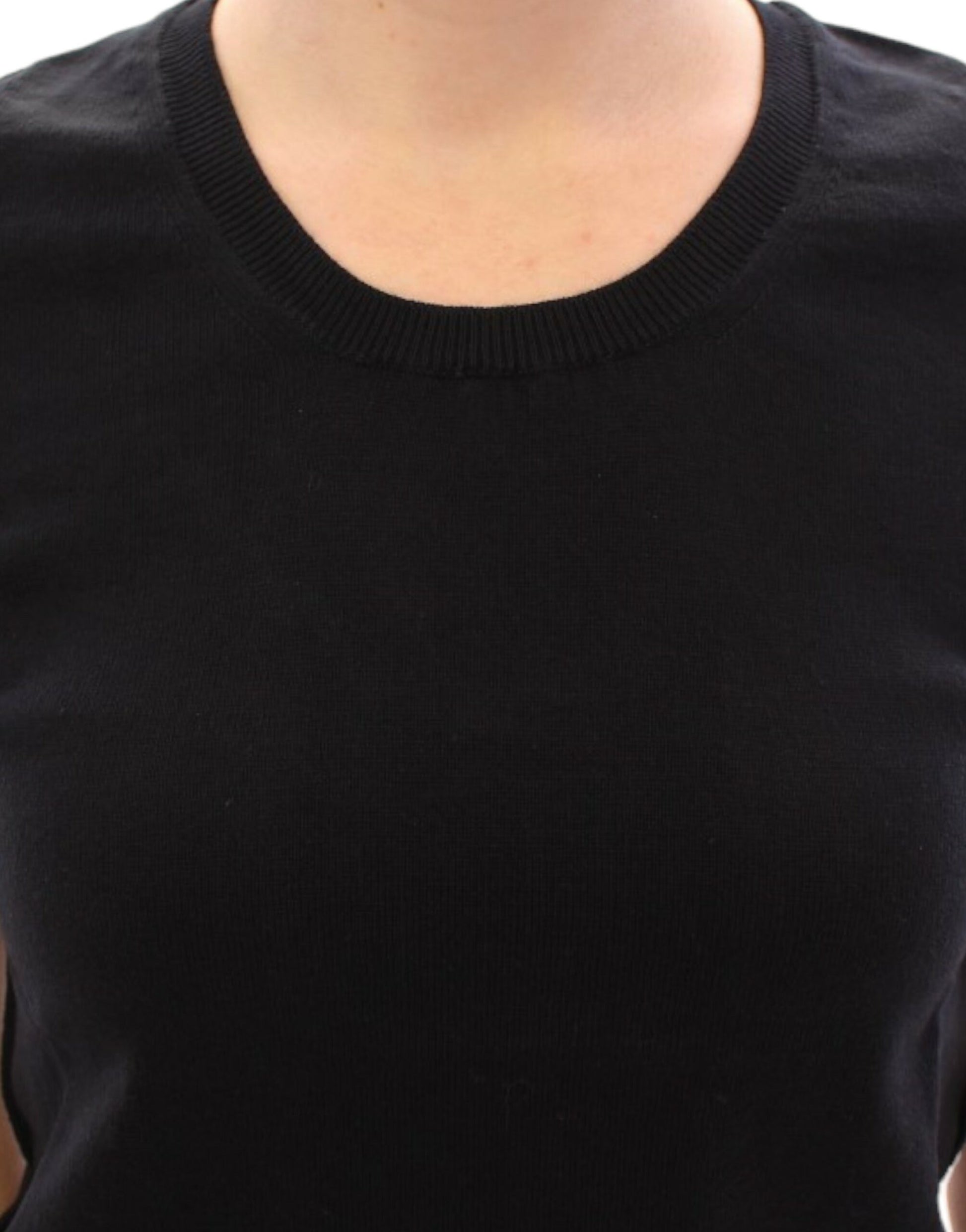 Elegant Black Cotton Crew-neck Tee - GlamHub Luxury and Icon Brand Clothing