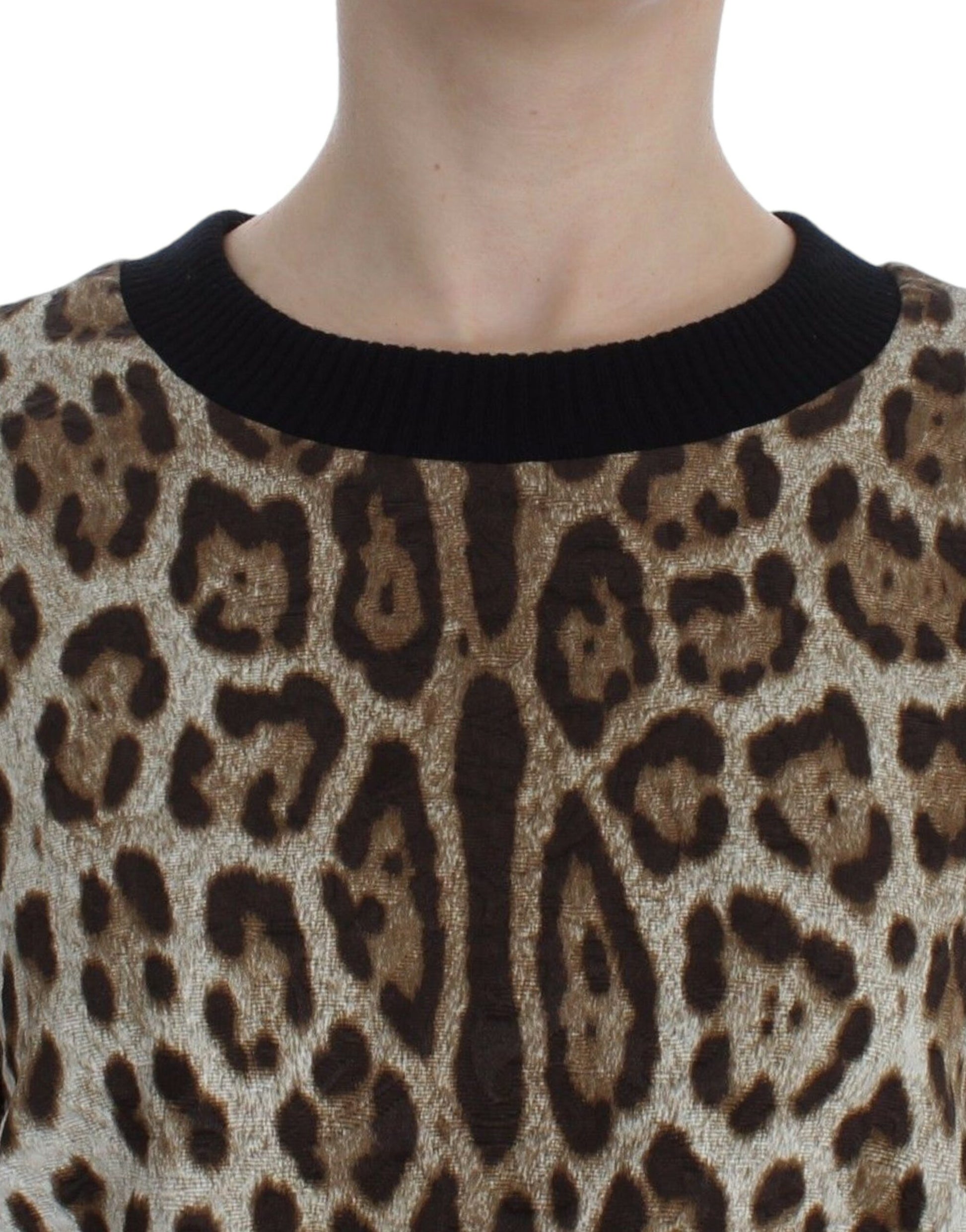 Elegant Leopard Print Short Sweater Top - GlamHub Luxury and Icon Brand Clothing