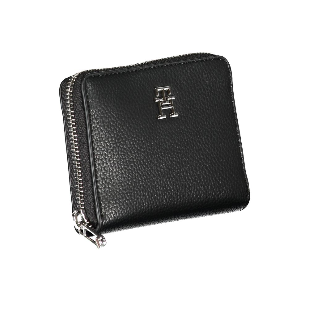 Elegant Black Polyethylene Wallet - GLAMHUB BOUTIQUE 