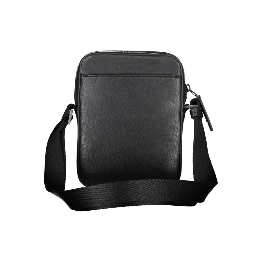 Elegant Black Shoulder Bag with Sleek Detailing - GLAMHUB BOUTIQUE 