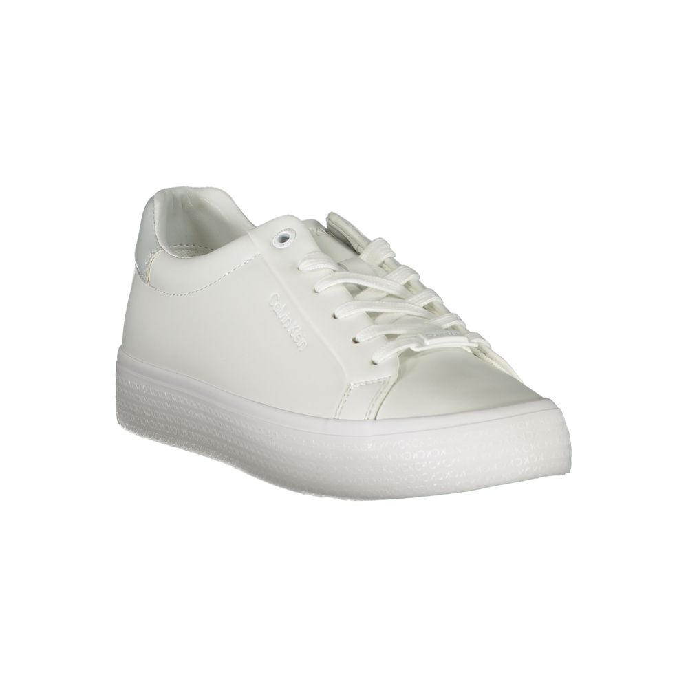 Elegant White Sneakers with Contrast Detailing - GLAMHUB BOUTIQUE 