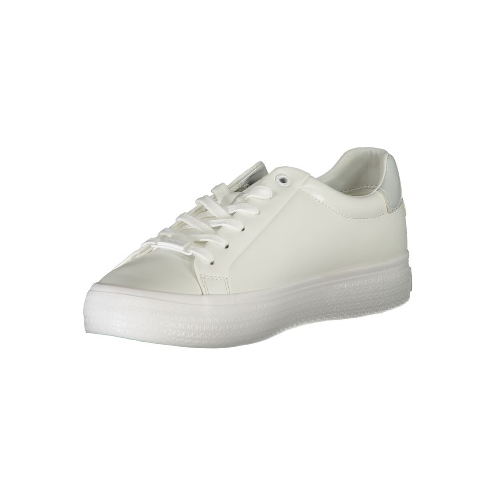 Elegant White Sneakers with Contrast Detailing - GLAMHUB BOUTIQUE 