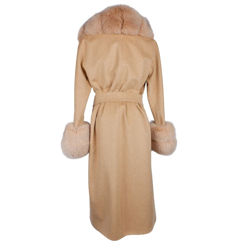 Elegant Beige Wool Coat with Fox Fur Trim - GlamHub Luxury and Icon Brand Clothing