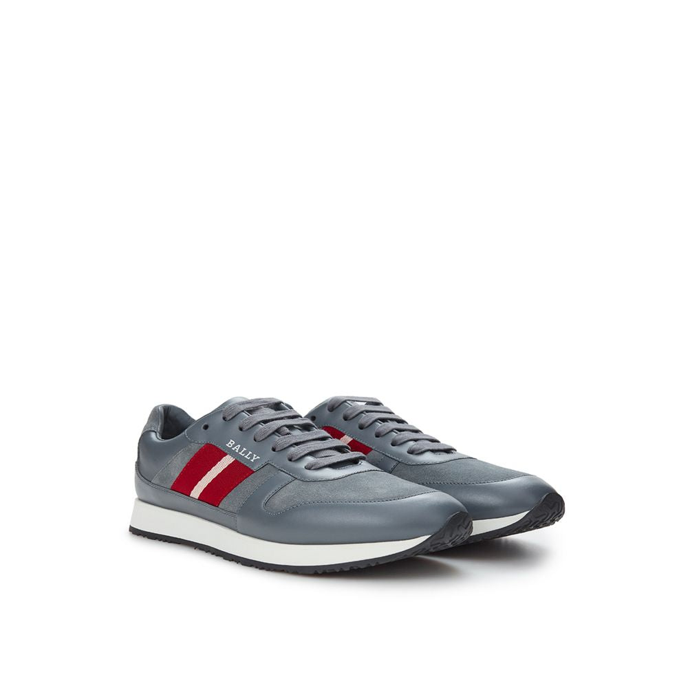 Sleek Gray Leather Sneakers for Men - GlamHub Luxury and Icon Brand Clothing