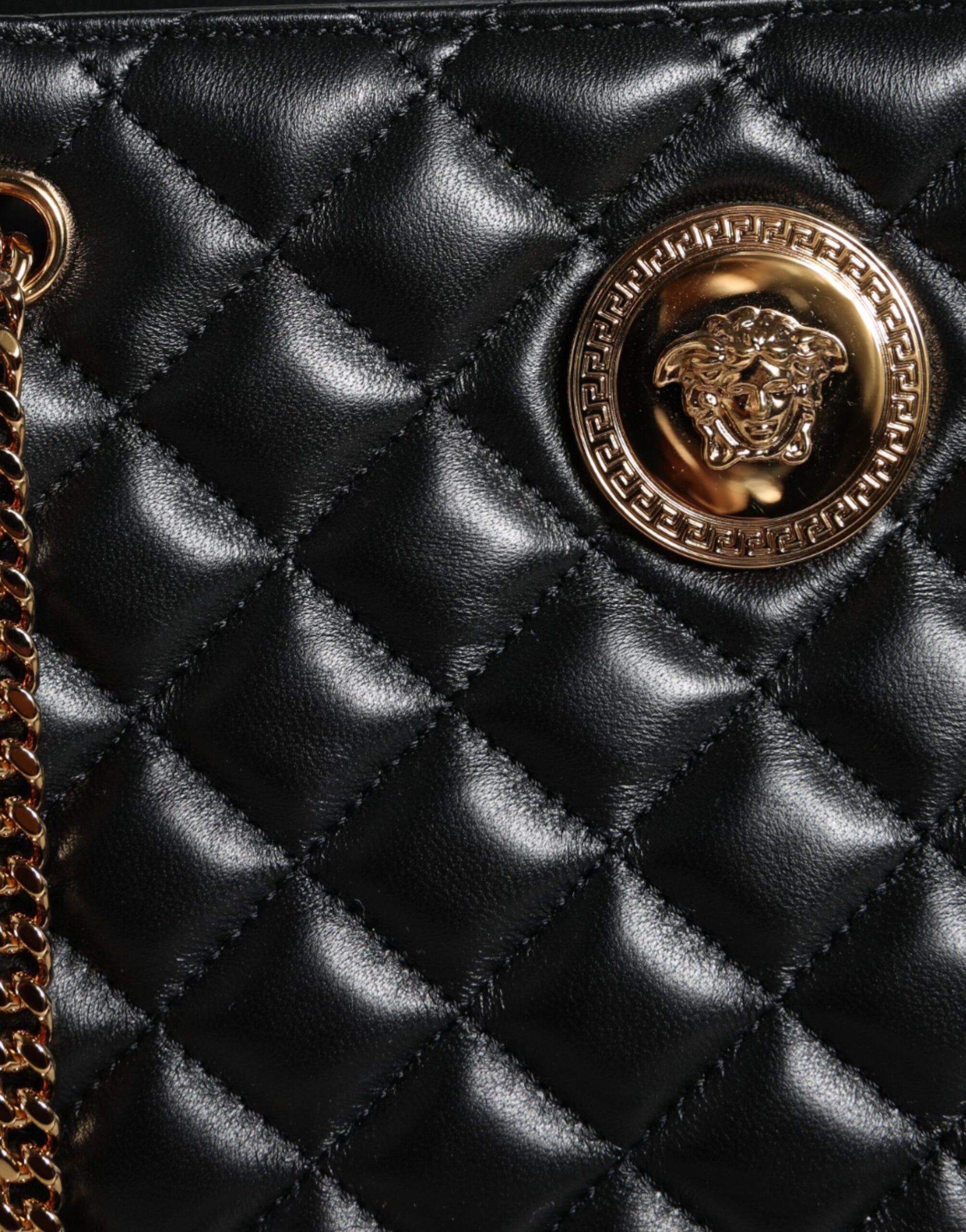 Black Quilted Nappa Leather Shoulder Chain Strap Bag - GLAMHUB BOUTIQUE 